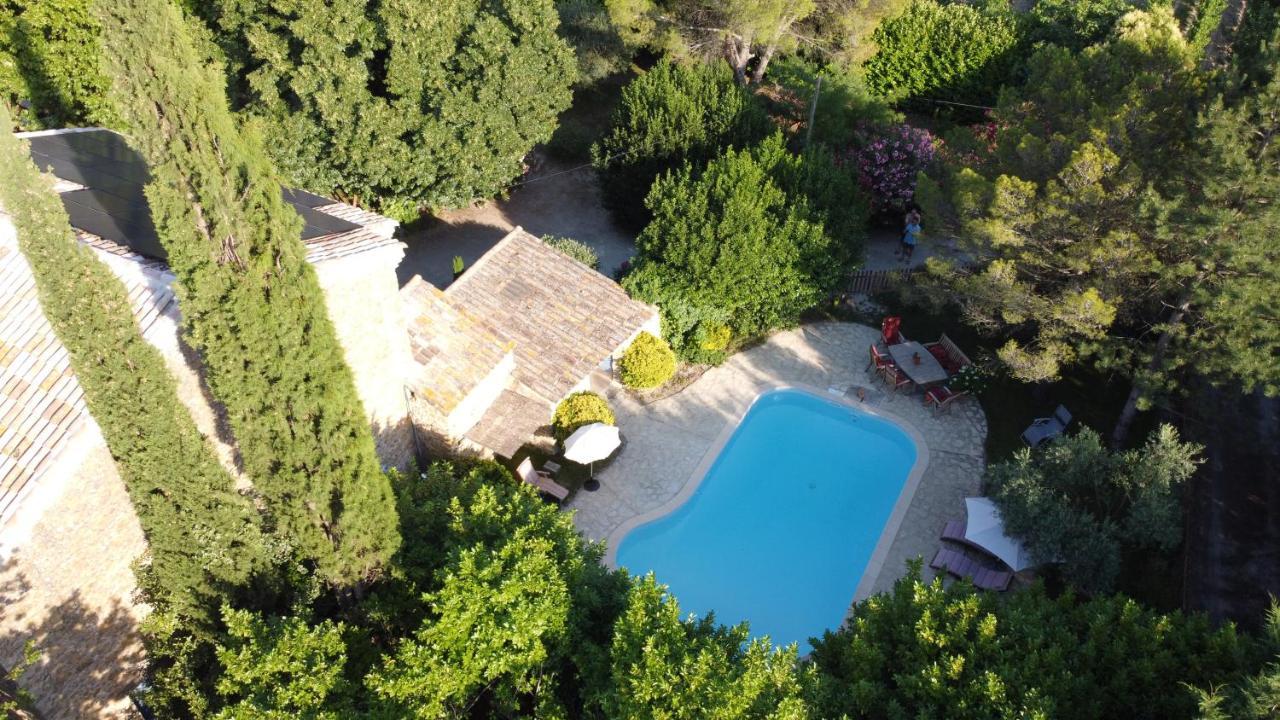Mas Du Clos De L'Escarrat Jonquieres  Exterior photo