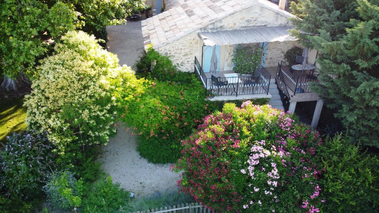 Mas Du Clos De L'Escarrat Jonquieres  Exterior photo