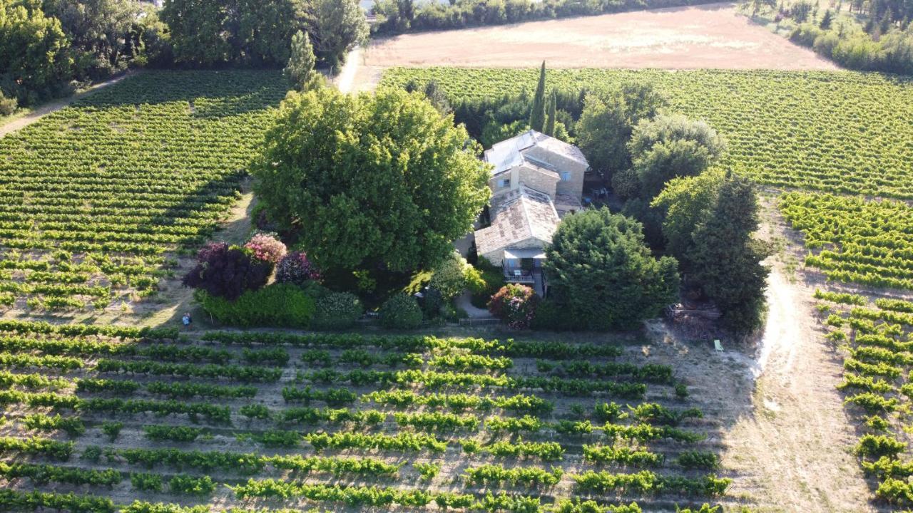 Mas Du Clos De L'Escarrat Jonquieres  Exterior photo