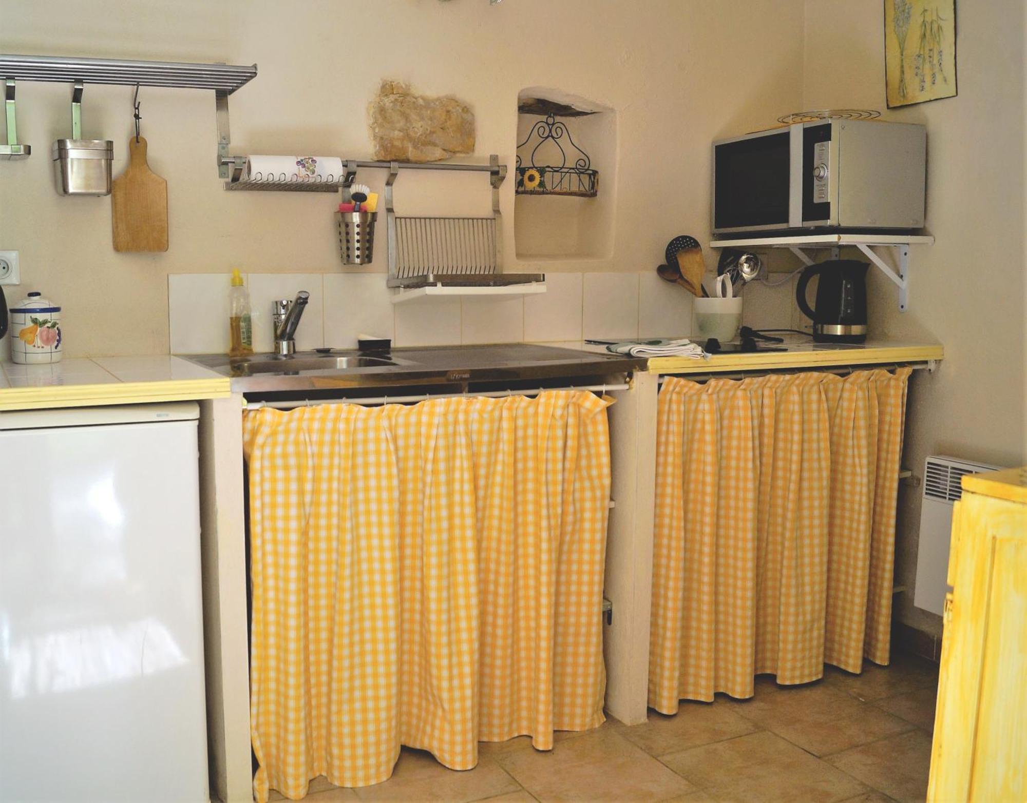 Mas Du Clos De L'Escarrat Jonquieres  Room photo