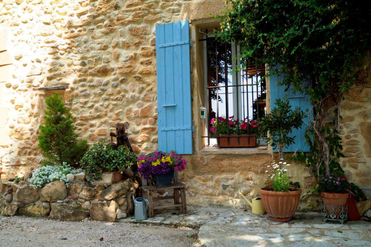 Mas Du Clos De L'Escarrat Jonquieres  Exterior photo