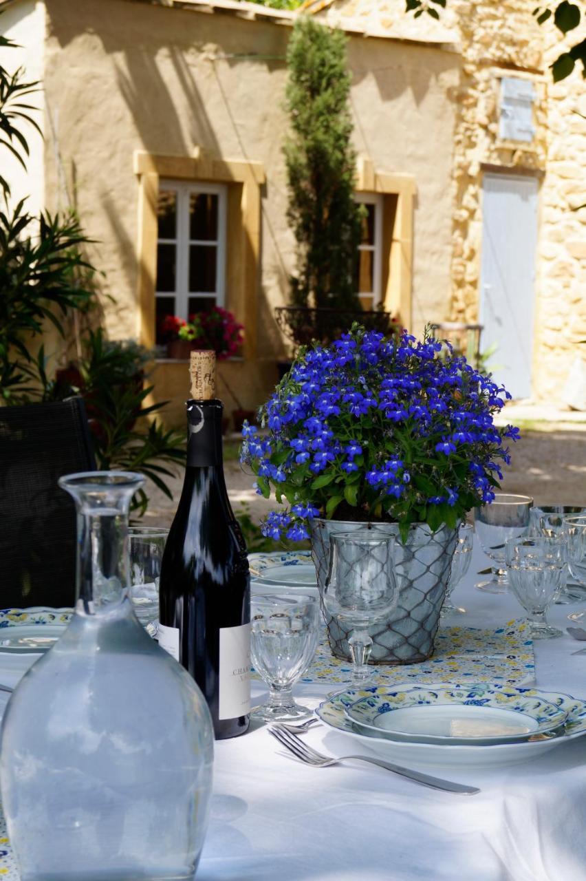 Mas Du Clos De L'Escarrat Jonquieres  Exterior photo